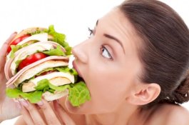 5 Makanan Yang Paling Mungkin Menyebabkan Jerawat