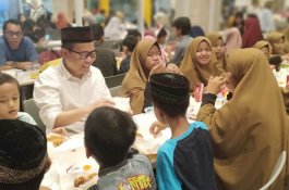 Beri Selamat Danny-Fatma Sambil Titip AGAMIS, UQmo Sampaikan Pesan kepada Appi, Deng Ical, dan None