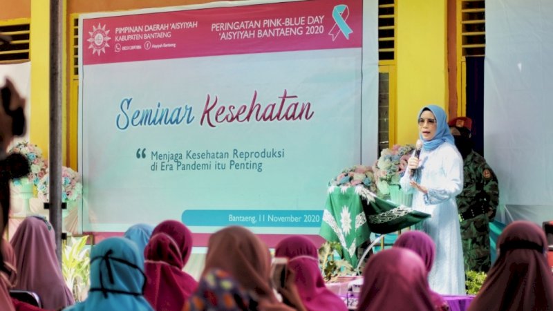 Seminar kesehatan dalam rangka Peringatan Hari Kanker Pink Blue Day yang diinisiasi oleh Aisyiyah Bantaeng berlangsung di Kompleks Masjid Raya Bantaeng, Rabu (11/11/2020).