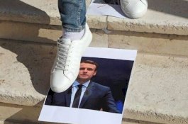 Al-Qaeda Ancam Macron karena Singgung Umat Muslim