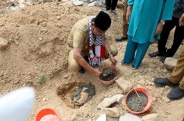Rumah Tahfiz Quran di Lempang Mulai Dibangun, Bupati Barru Letakkan Batu Pertama