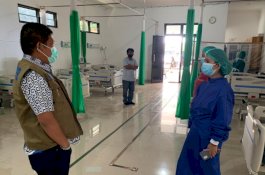 Libur, Bupati Amson Padolo Pantau Pelayanan di RSUD Pongtiku Toraja Utara