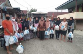 Sejak Awal Pandemi Covid-19, AYP Gencar Salurkan Bantuan untuk Warga Wajo