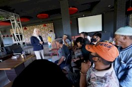 Temui Punggawa Bale, Anir Serap Curhatan Nelayan di Pangkep