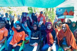 Tak Bisa Nonton Debat, Warga Pulau Dengar Langsung Program Anir-Lutfi