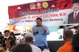 Azikin Solthan Bagi 247 Alsintan dan 22 Ribu Kilogram Bibit di Bantaeng