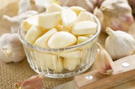 Taruh Bawang Putih di Bawah Bantal Sebelum Tidur, dan Lihat Apa Yang Terjadi!