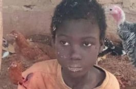 Menderita Epilepsi, Bocah Ini Dirantai di Kandang Hewan, Ayahnya Hidup Mewah dengan 3 Istri