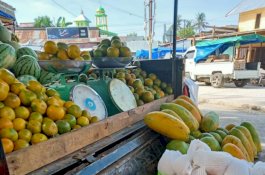 Sebelum Dibawa Kabur, Penjual Buah di Bantaeng Diseret Keluar dari Mobilnya
