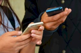 Studi: Virus Corona Bisa Bertahan 28 Hari di Layar Ponsel dan Lembaran Uang