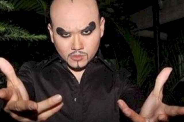 Deddy Corbuzier Kembali Ke Panggung Sulap