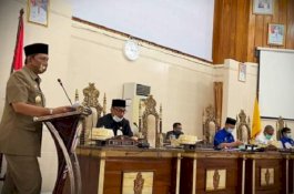 DPRD Wajo Dengar Penyampaian Bupati Atas Pemandangan Umum Fraksi terhadap 3 Ranperda