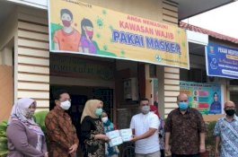 Dinkes Makassar Terima Bantuan Masker dari Pelbanas Sulsel