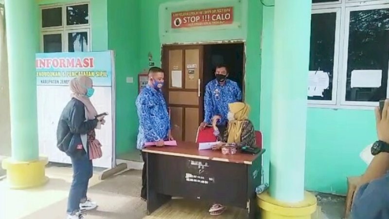 Suasana di kantor Disdukcapil Kabupaten Jeneponto, Jumat (18/9/2020).
