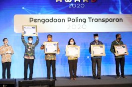 Kementan Raih Penghargaan Pengelolaan Barang dan Jasa Paling Transparan