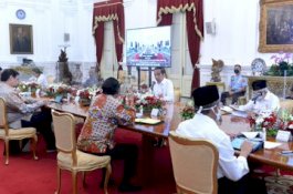 Jokowi Pimpin Rapat Kabinet Tanpa Masker, Ternyata Begini Ceritanya