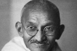 Kacamata Mahatma Gandhi Terjual Rp5 Miliar