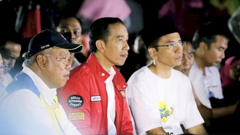 Presiden Joko Widodo didampingi TGB saat nobar penutupan Asian Games 2018. Ist