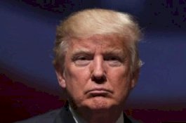 Dievakuasi saat Terjadi Penembakan di Luar Gedung Putih, Trump Santai