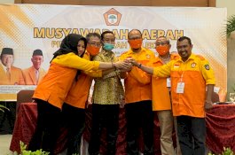 Aklamasi, HYL Pimpin Kosgoro Sulsel