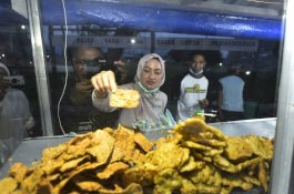 Begini Sosok IDP di Mata Penjual Gorengan