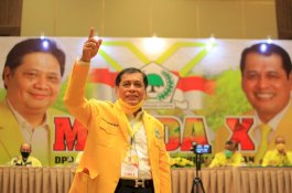 Negosiator Ulung, Nurdin Halid Lahirkan Ketua Golkar Sulsel Dalam Waktu 3 Jam