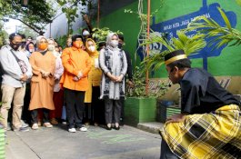 Bukan Janji, Warga ke Fatma:Pak Danny Terbukti Angkat Martabat RT/RW