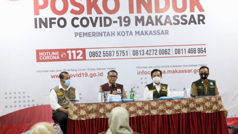 Gubernur Sulsel, Prof Nurdin Abdullah dan PJ Wali Kota Makassar berkordinasi soal penangan Covid 19, di posko Gugus Tugas, jl nikel, Senin,(21/9).