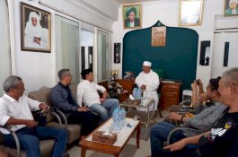 Didampingi Ustaz Ije, Danny Pomanto Sowan ke Kediaman Puang Makka