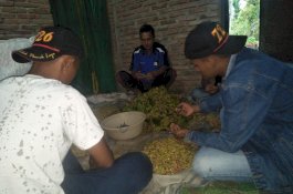 Cerita Warga Kindang Disambagi Program TMMD