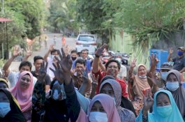 Warga Bontotiro: Tomy Satria Selalu Hadir di Tengah-tengah Kami