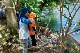 Khawatir Longsor Terulang, Warga Bantaran Sungai Harap Anir-Lutfi Bikin Tanggul