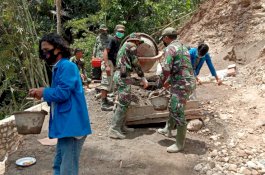 Satgas TMMD 109 Bersama Mahasiswa Dan Warga Kompak Selesaikan Target