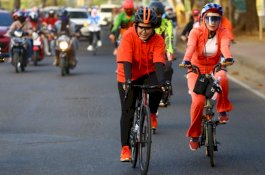 Di Sela-sela Aktifitas Kampanye, Fatma Rutin Jaga Kesehatan dengan Naik Sepeda
