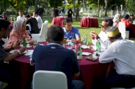 Sandi dan Anir-Lutfi Bincang dengan Nurdin Abdullah Lebih Satu Jam