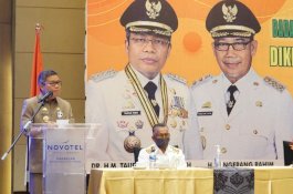 Buka Diklat Kearsipan, Taufan Pawe Berbagi Pengalaman Saat Menjadi Pengacara