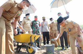 Bantu Pembangunan Pesantren, Bukti Ilham Azikin Komitmen Tingkatkan SDM