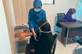 Pengalaman Nenek Damawia Terima Layanan Gratis RS Hasri Ainun Habibie Parepare