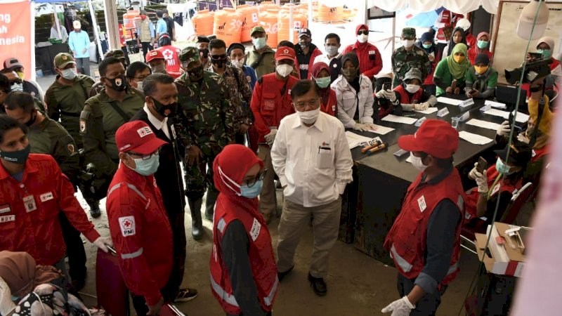Ketua Palang Merang Indonesia (PMI), Muhammad Jusuf Kalla, tiba di kota Masamba, Kabupaten Luwu Utara, Kamis (23/7/2020) pagi.