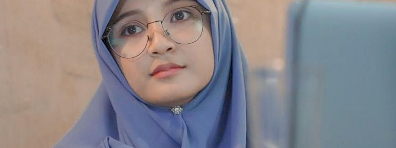 Perkenalkan Arvelia Arifin, Wanita Cantik Jubir None-Zunnun