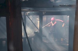 Kebakaran Hanguskan 8 Rumah di Parepare