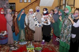 Emak-Emak Dukung Fatma: Pilih yang Ada Perempuannya