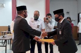 Asrar Marlang Resmi Jabat Sekretaris KPU Makassar