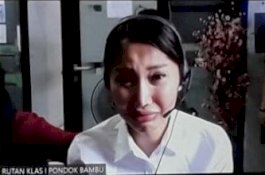 Disapa Saudara oleh Hakim, Lucinta Luna Sibuk Mengelap Air Mata saat Dituntut 3 Tahun Penjara