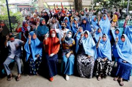 Ibu-ibu Majelis Taklim Siapkan Aksi Nyata untuk Danny-Fatma