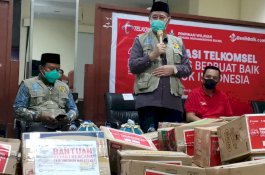 Disaksikan Wagub Sulsel, Telkomsel Kembali Salurkan Bantuan ke Masamba