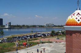 Gubernur Sulsel: Bangunan Masjid 99 Kubah Masih Rawan dan Membahayakan