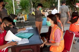 Tidak Patuh Protokol Kesehatan di Makassar, Ada Sanksi Bersihkan Fasilitas Umum