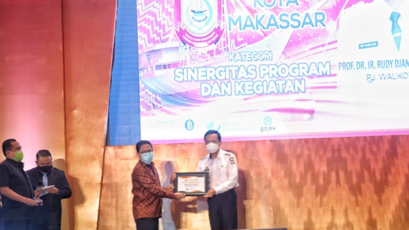Pemkot Makassar Raih Dua Penghargaan di  Rakor DPMPTSP se Sulsel