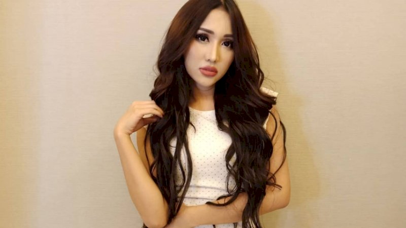 Perseteruan Lucinta Luna dengan Melly Bradley Diduga Settingan